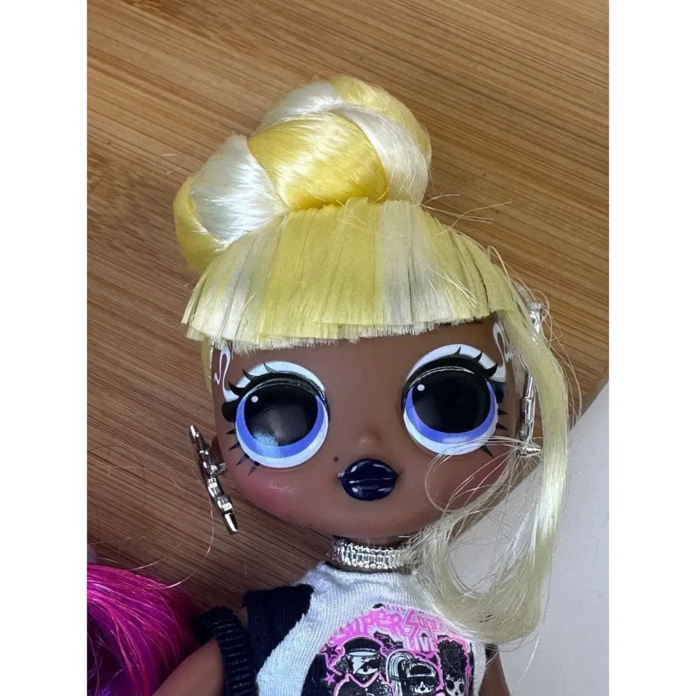 MGA Entertainment LOL Surprise OMG Fashion Dolls‎